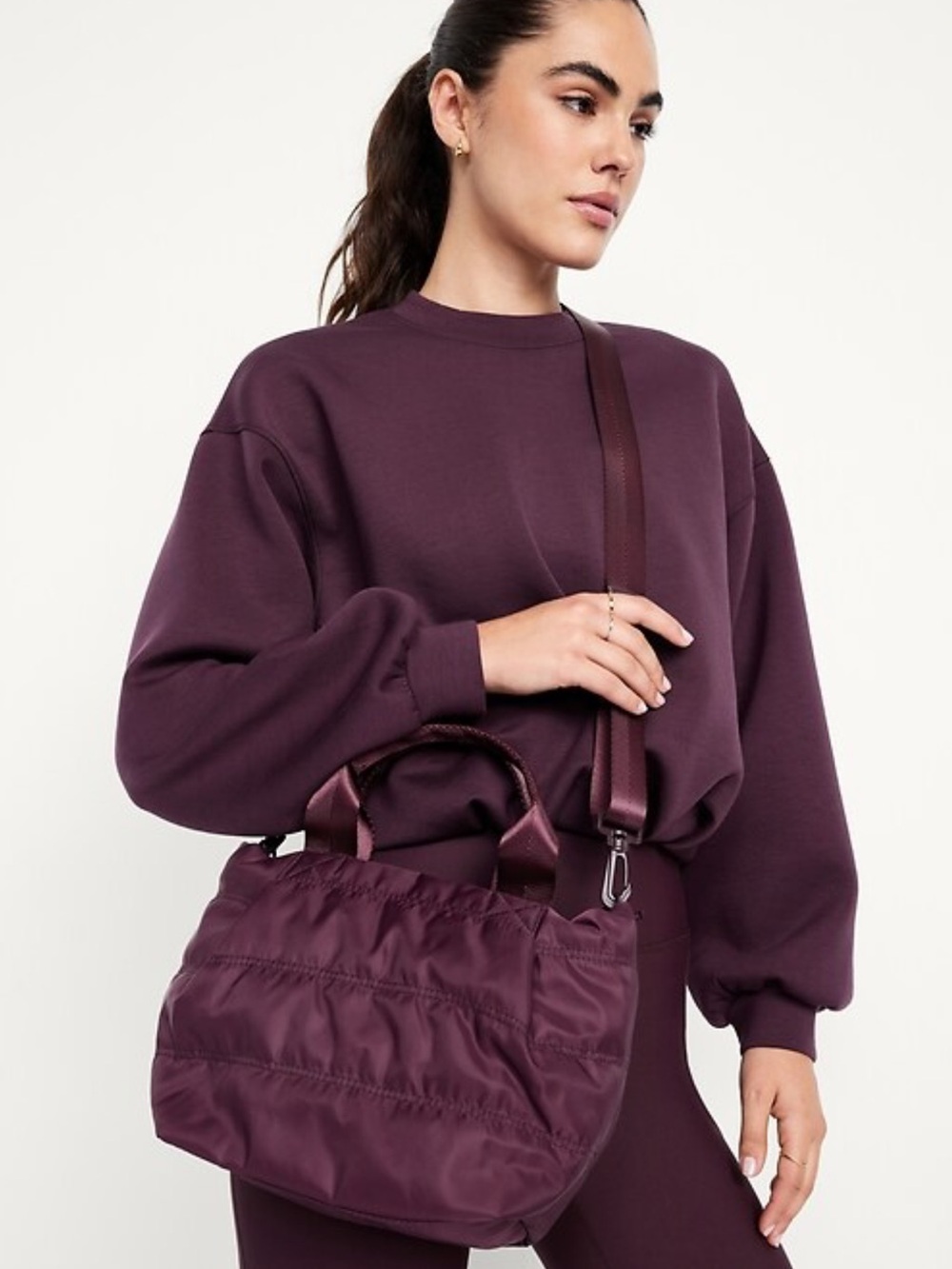 Old Navy Nylon Athletic Quilted Tote in Plum